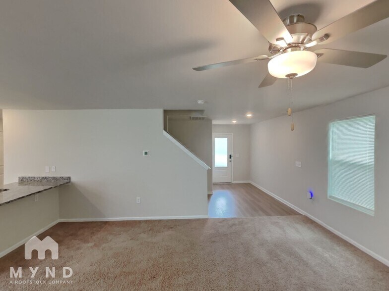 Building Photo - 3322 Brighton Dr