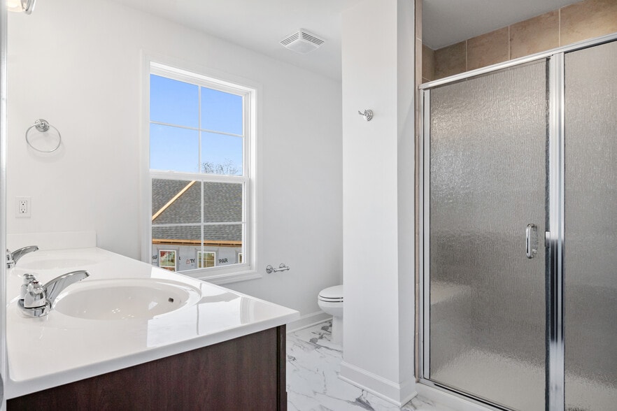 Building Photo - 1101 Balsam Ln