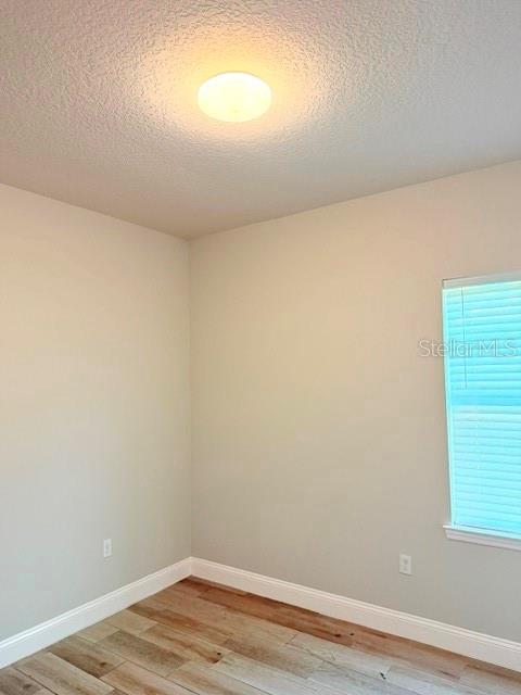 Building Photo - 32 Plainview Dr