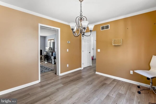 Building Photo - 938 Tamara Dr