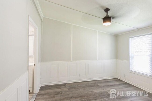 Building Photo - 21 Forest Dr