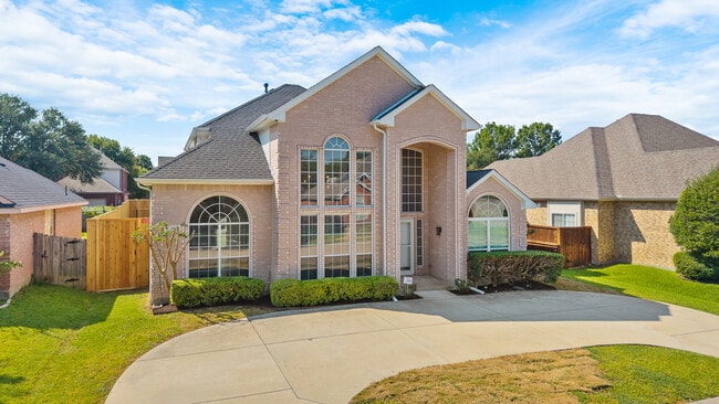 Building Photo - 1109 San Saba Dr