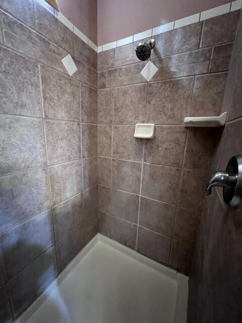 Building Photo - 2713 Desert Flowers Dr