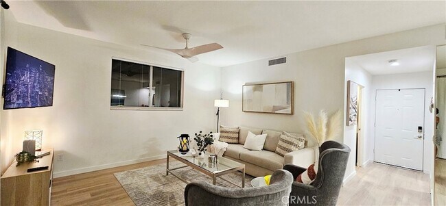 Building Photo - 78255 Cabrillo Ln
