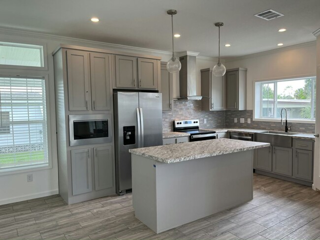Building Photo - 246 Caviller Ct