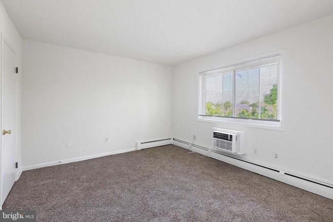 Building Photo - 5000 A St SE