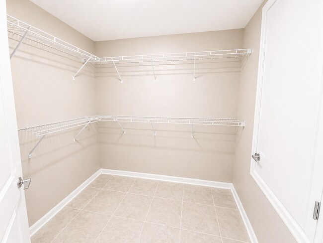 Building Photo - Charming 3-Bed Oasis with 2 Baths and 1,555 Sq Ft of Comfort in Haines City!