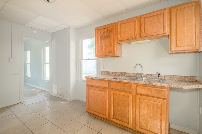 Building Photo - 42 E Cayuga St