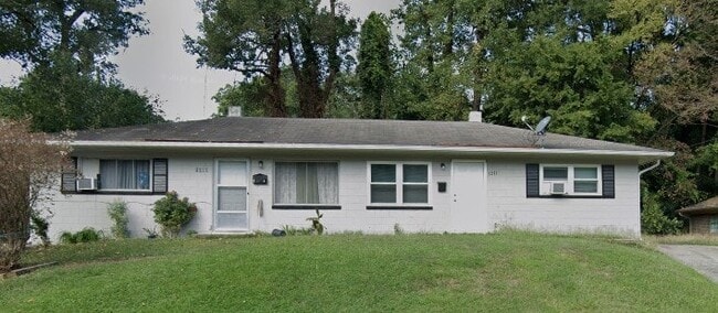 Building Photo - 1211 N Driver St