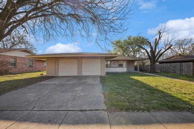 Building Photo - 4313 Bonnie Dr