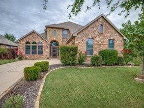 Building Photo - 7003 Chittamwood Dr