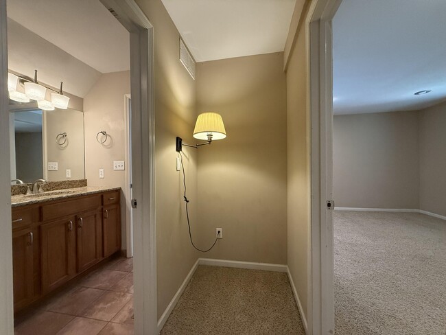 Building Photo - 405 S Village Cir