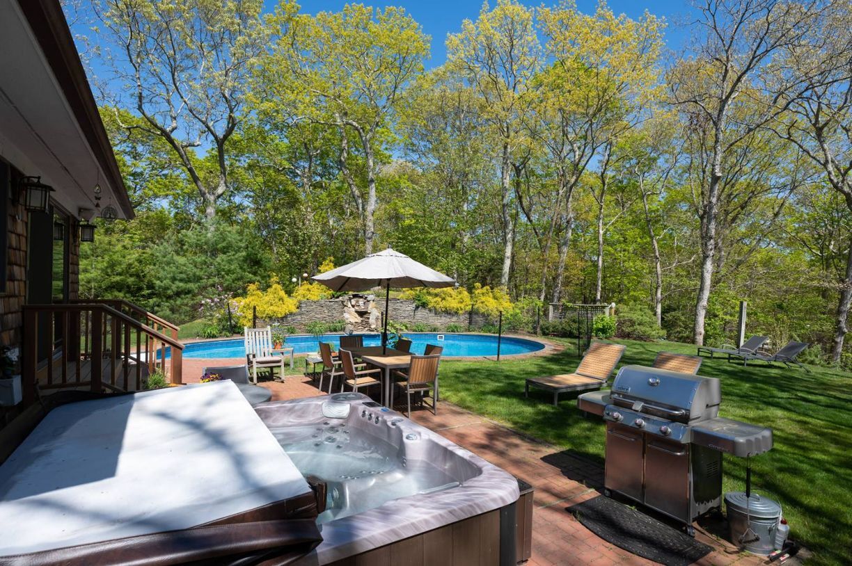 Building Photo - 3 Quadrant Hill Rd