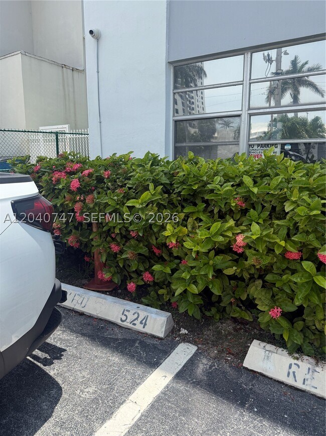 Building Photo - 2200 S Ocean Dr