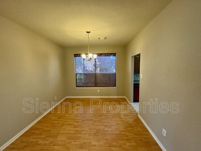 Building Photo - 1507 Avery Elissa Ln