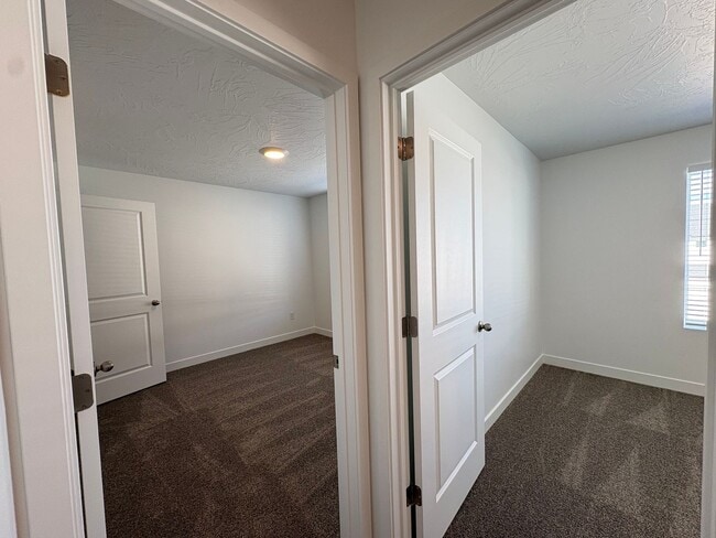 Building Photo - FOUR BED HOME AVAILABLE NOW