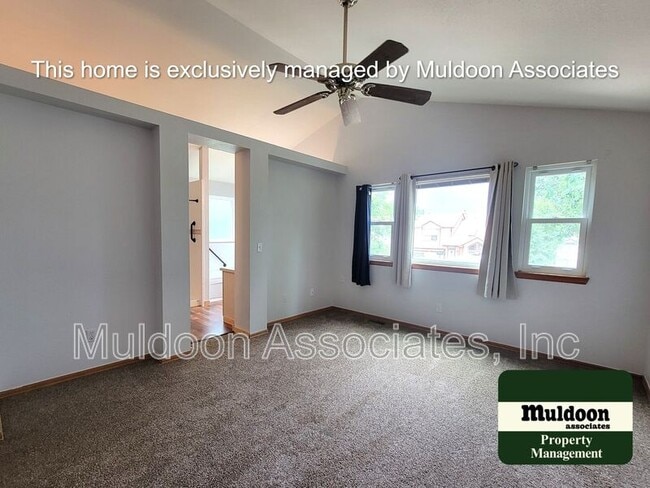 Building Photo - 4408 Bramble Ln