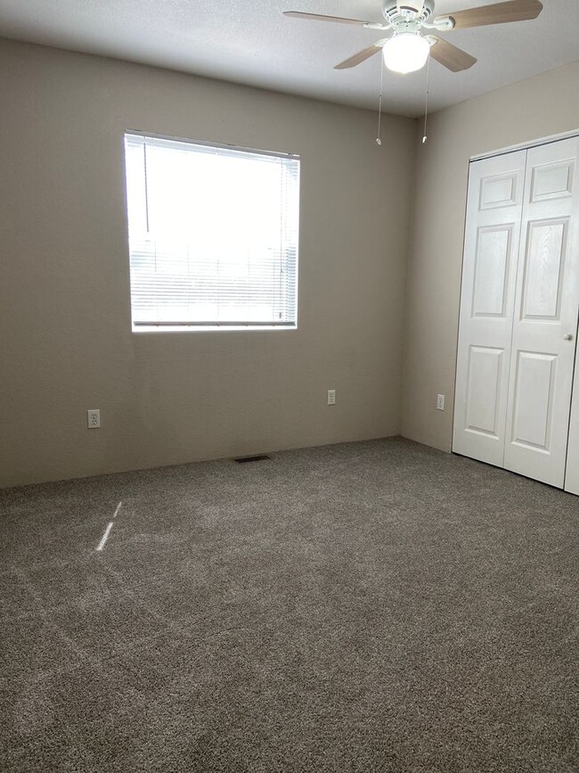 Building Photo - Apartment in Branson East, Kirbyville