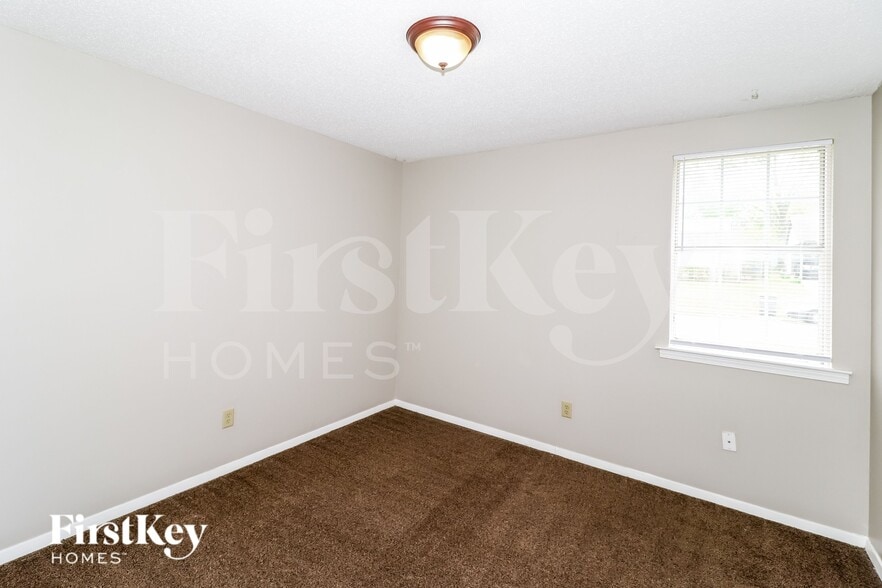 Building Photo - 5728 Ballenmoor Dr