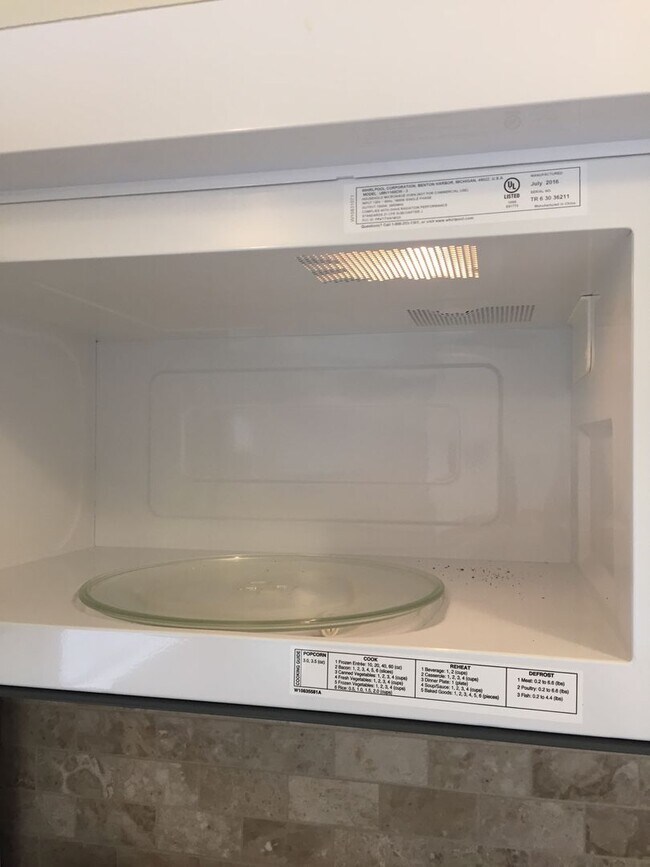 Building Photo - 407/409E. Alexander