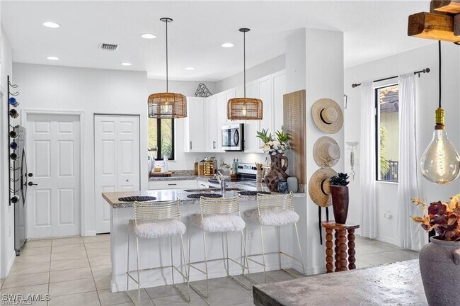 Building Photo - 5072 Arancia Ln