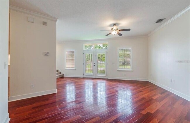 Building Photo - 131 S Arrawana Ave