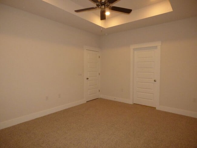 Building Photo - 5753 Danbury Blvd