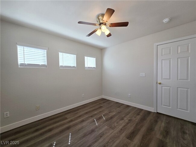 Building Photo - 8789 Ashley Park Ave