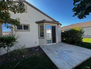 Building Photo - 760 Turnberry Terrace