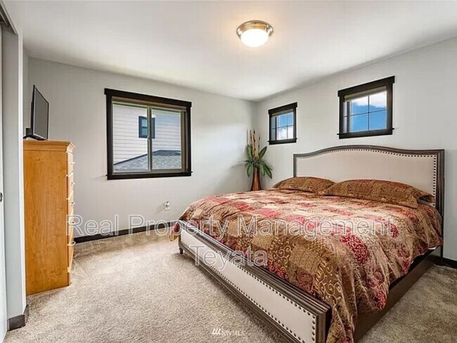 Building Photo - 4352 Castlerock Dr