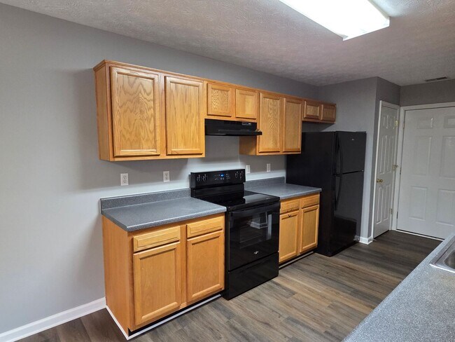 Building Photo - 171 Red Hawk Dr