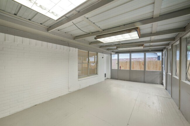 Building Photo - 23122 Whispering Willow Dr