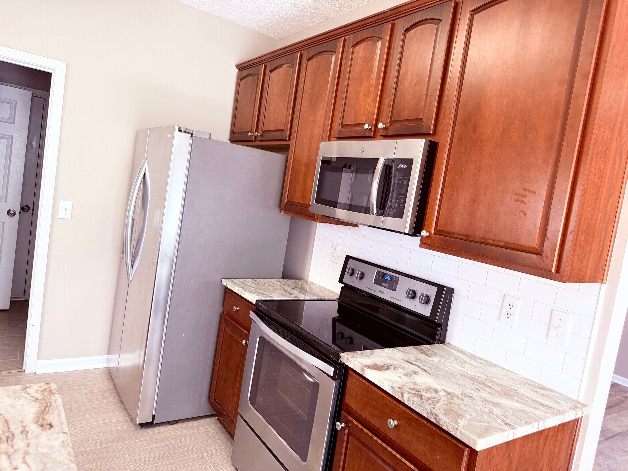 Building Photo - 4442 Snowcrest Ln