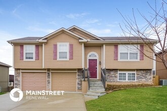 Building Photo - 1415 NW Hilltop Ln