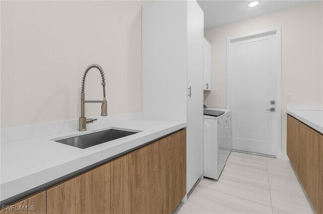 Building Photo - 1235 NW 36th Pl