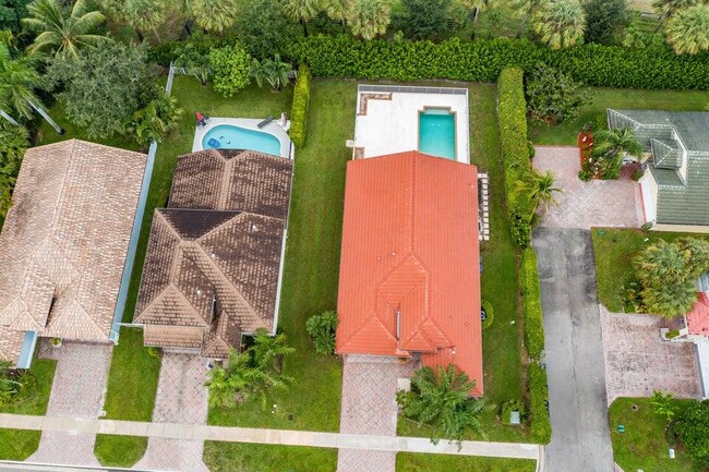 Building Photo - 15079 Corby Ct