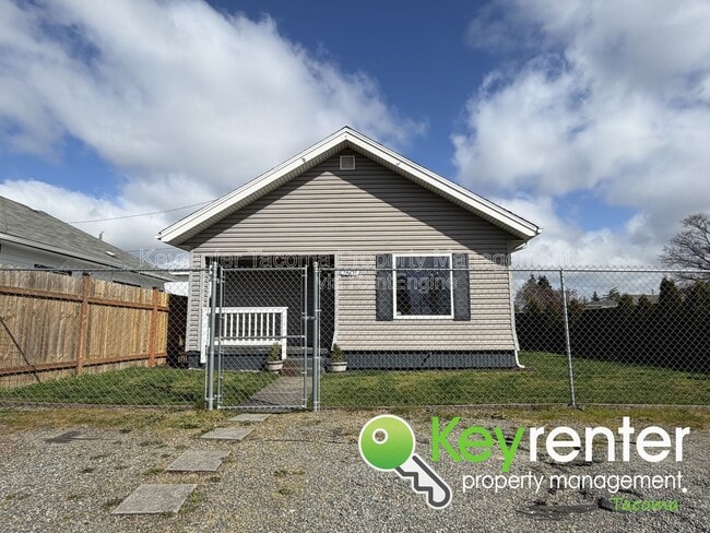 Building Photo - 2601 S 53rd St