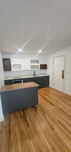 Building Photo - 35 Springside Ave