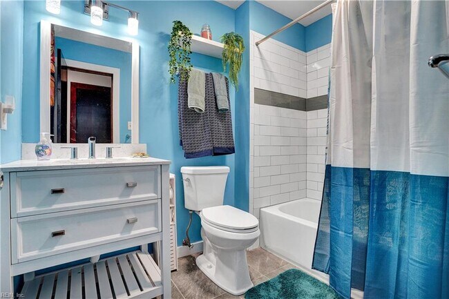 Building Photo - 1780 Valhalla Arch