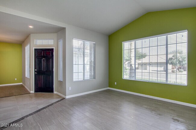 Building Photo - 2460 N 132nd Ave
