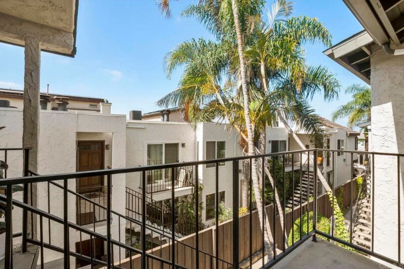 Building Photo - 3935 Oregon St