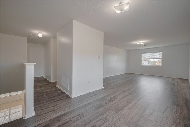 Building Photo - 6814 Shallow River Ct