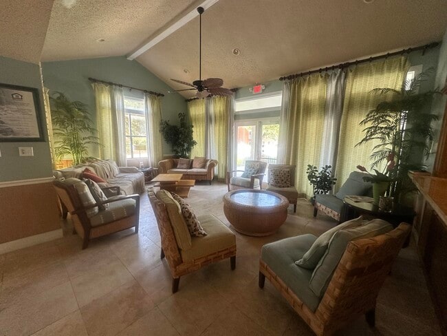 Building Photo - 225 S Tropical Trail
