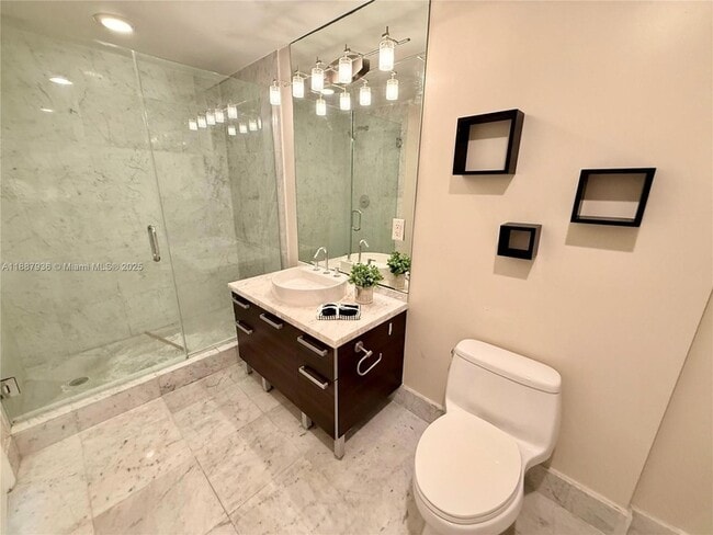 Building Photo - 253 NE 2nd St