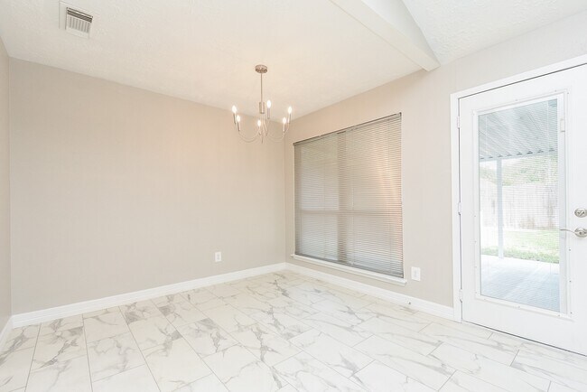 Building Photo - 8307 Stagewood Dr