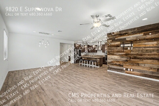 Building Photo - 9820 E Supernova Dr