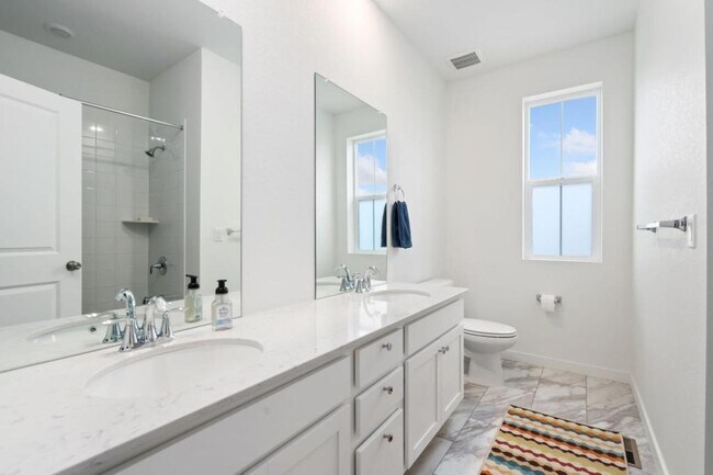 Building Photo - 5446 Second Ave