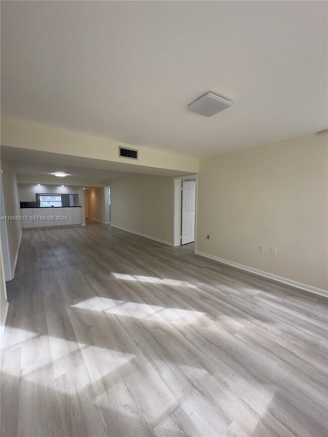 Building Photo - 1715 Whitehall Dr