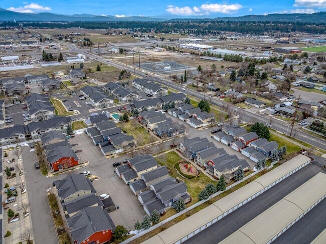Building Photo - 3324 E Garrin Ct