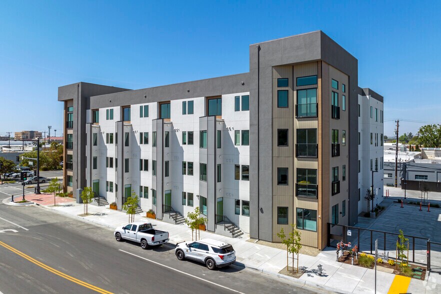 The Cue 1800 Q St Bakersfield CA 93301 Apartment Finder